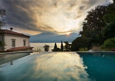 Cadenabbia Sleeps 14 Pool