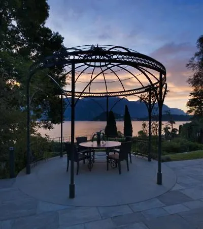 Villa Cadenabbia Sleeps 14 Pool